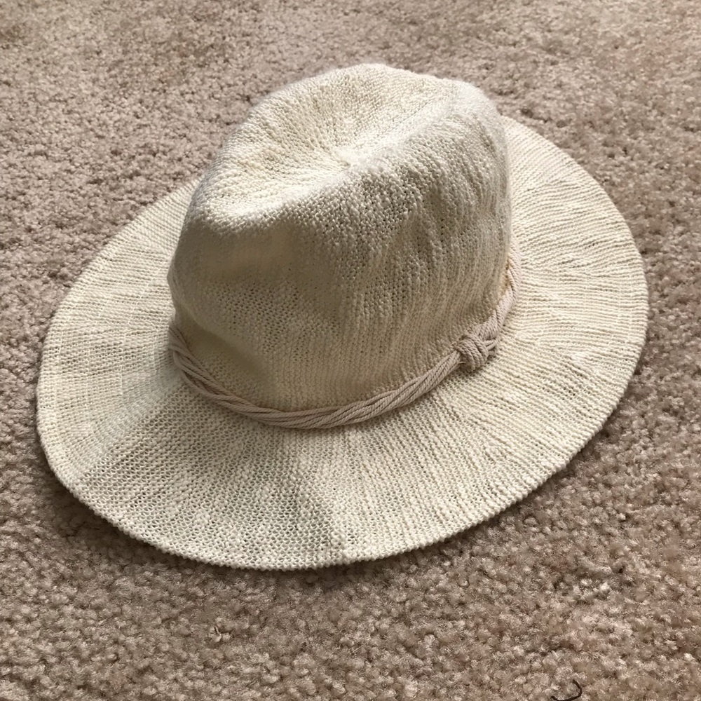 AE hat